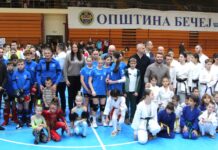 Sportski savez Srbije – U Bečeju održan jubilarnu deseti „Mali sajam sporta“ Zajednički snimak bivših, sadašnjih i budućih šampiona