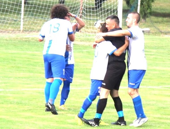 fk mladost radicevic Radost mladostasa posle gola