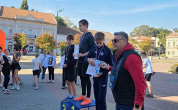 Manifestacija „Trke ulicama grada“ oplemenila Dan oslobođenja Bečeja od fašizma